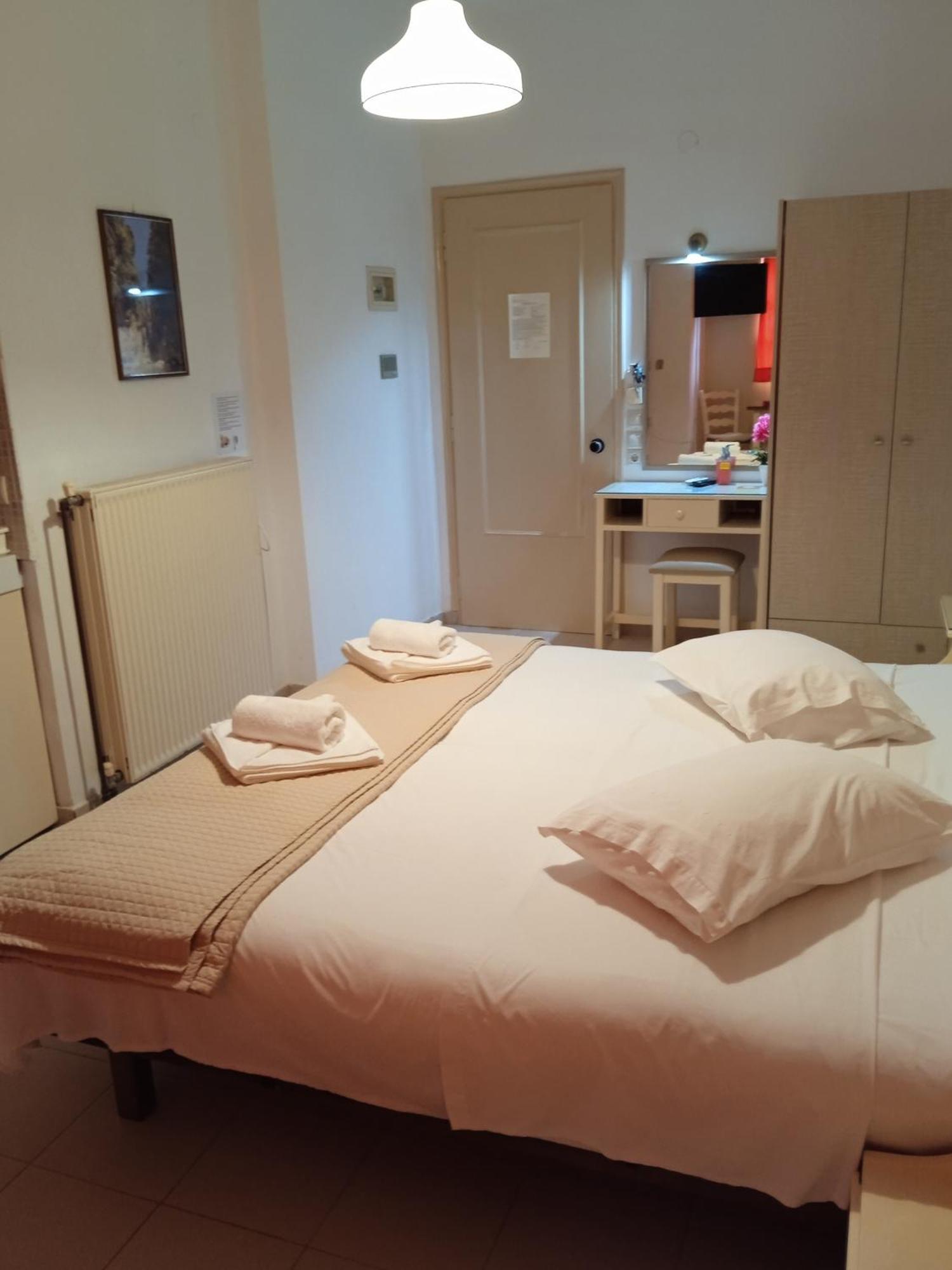 קאטו דרטסו Ilona Apartments Chania חדר תמונה